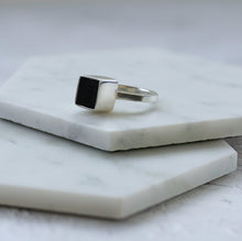 Load image into Gallery viewer, Mountainscape octagonal box ring