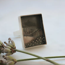 Load image into Gallery viewer, Mountainscape frame ring