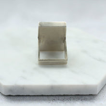 Load image into Gallery viewer, Mountainscape frame ring